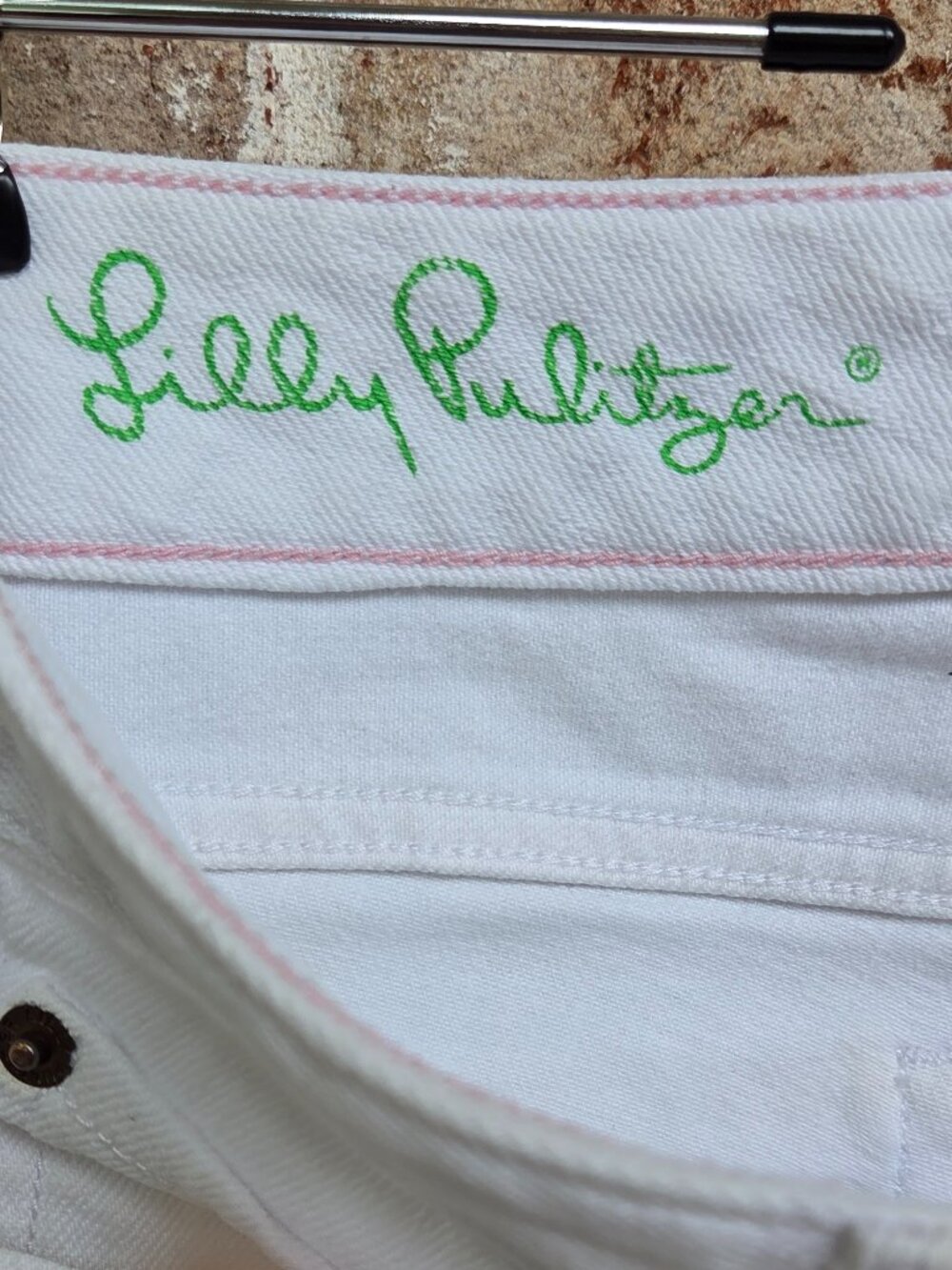 Lillly Pulitzer Jeans Women 8 White Denim Straight Low Rise Chic-damage loop